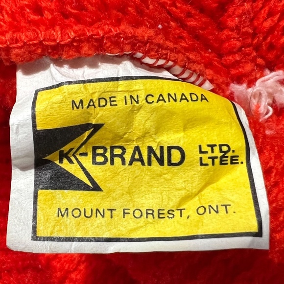 Canadian Pacific Hat Beanie Toque CP Air Orange White Pompom Double Layer 1 Size - Picture 7 of 7